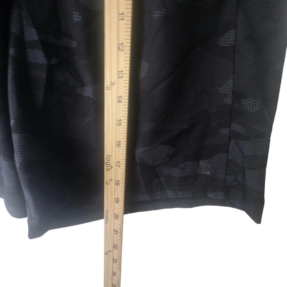 Layer 8‎ Mens L Qwick-Dry Athletic Shorts Black Gray Digi Camo Gym Training